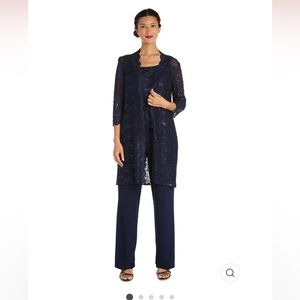 R&M 3-Piece Navy Blue Pantsuit with Duster Set. In excellent condition! Sz 6